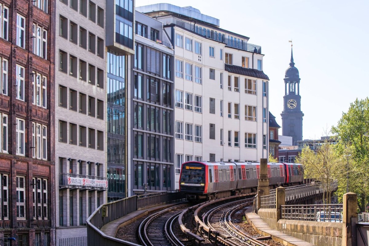 Hamburg U3 Rödingsmarkt..jpg