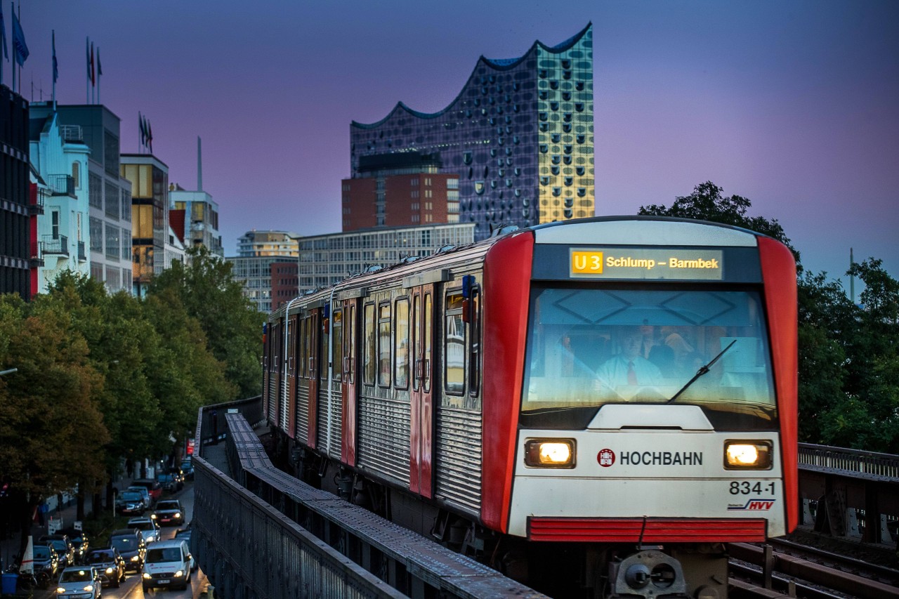 In Hamburg kommt nun eine weitere U-Bahn-Sperrung auf die Fahrgäste zu (Symbolbild).