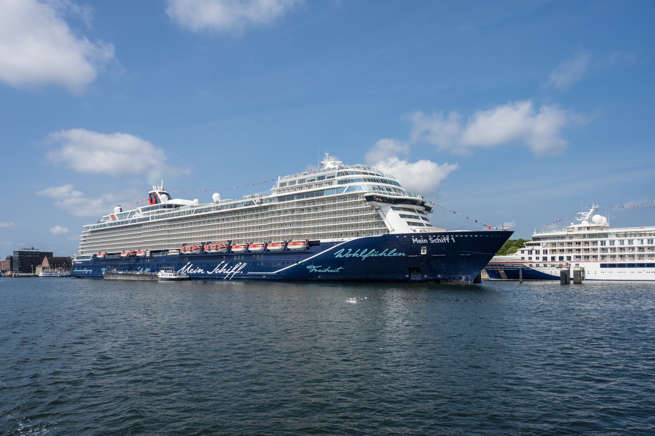 Die „Mein Schiff 1“ in Kiel. 