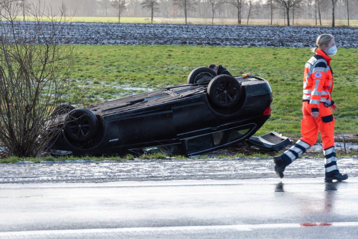 Auto A1 Hamburg Unfall.jpg