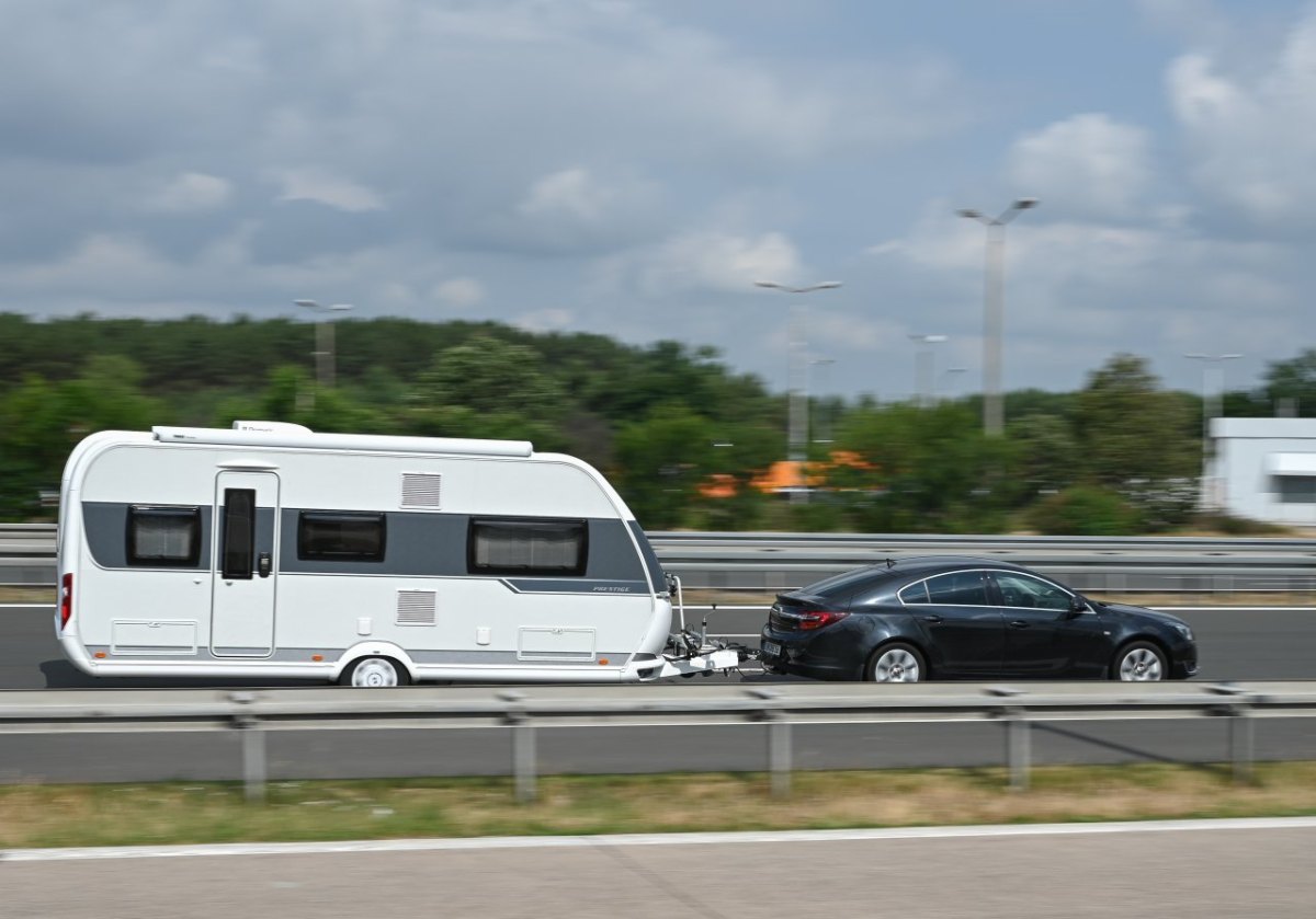 Camping Urlaub Fahren Wohnmobil Unfall Diebstahl Mecklenburg-Vorpommern Wohnwagen Autobahn erstes Mal Camping Campervan