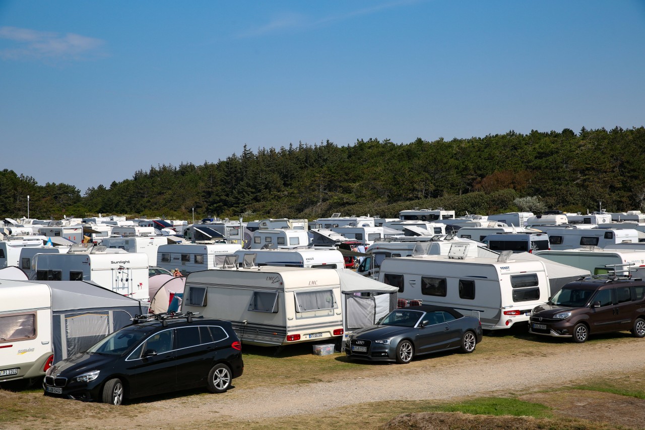 Für Camping-Freunde wird es ganz schön eng an den Küsten. 