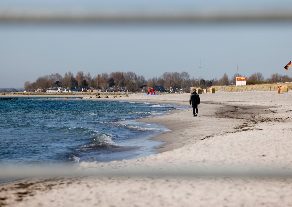 Fehmarn Ostsee Strand Meer.jpg