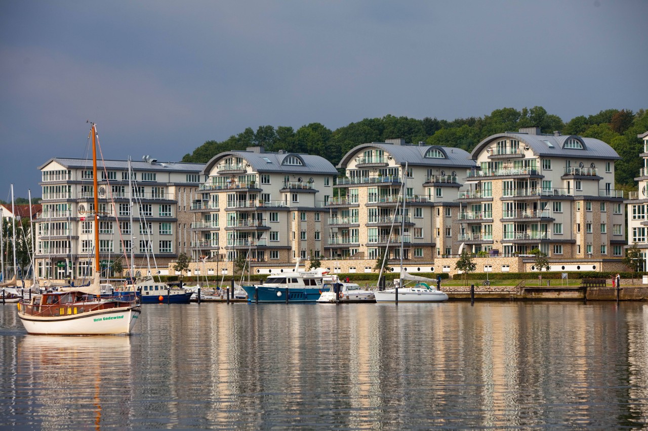 Wohnimmobilien im Hafen der Hansestadt Flensburg.