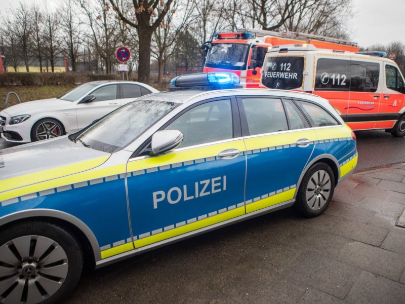 Hamburg Harburg Deutsche Bank Kunden Geld Granate Polizei Qualm Feuerwehr