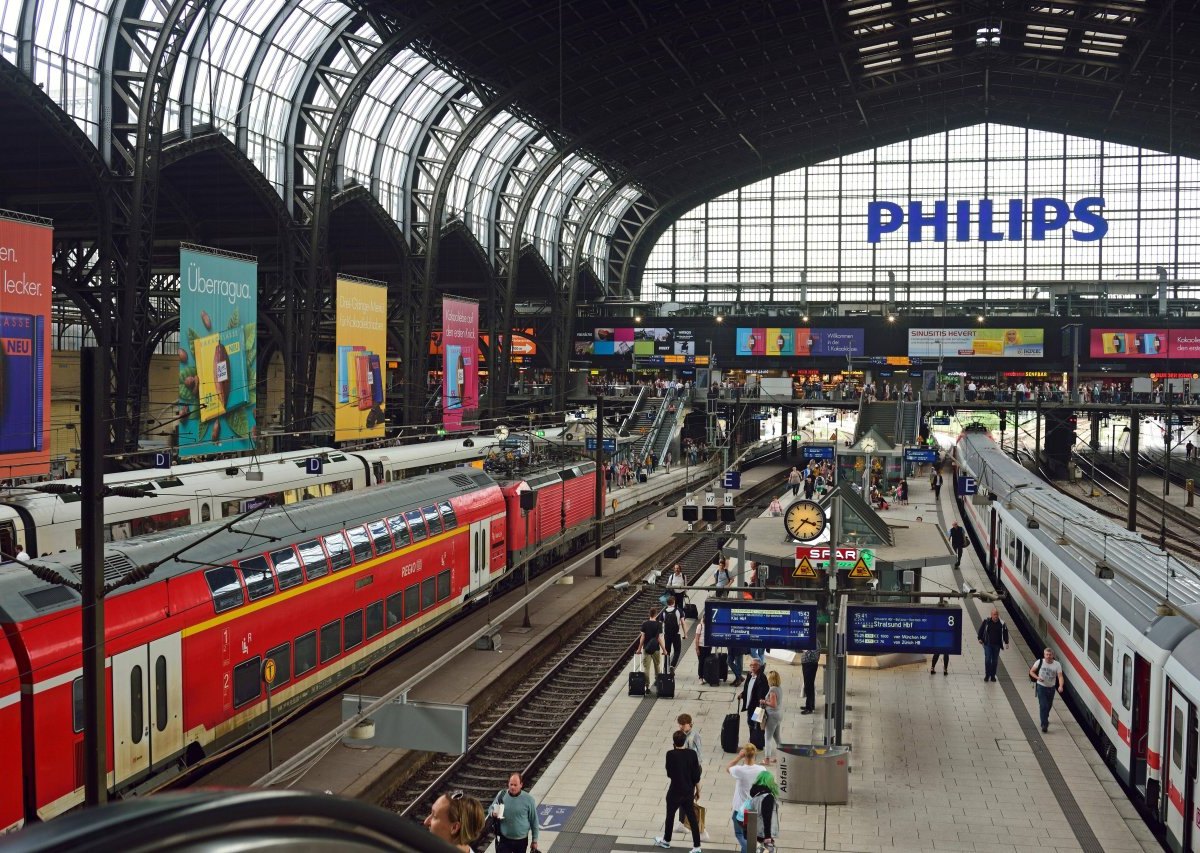 Hamburg Hauptbahnhof.jpg