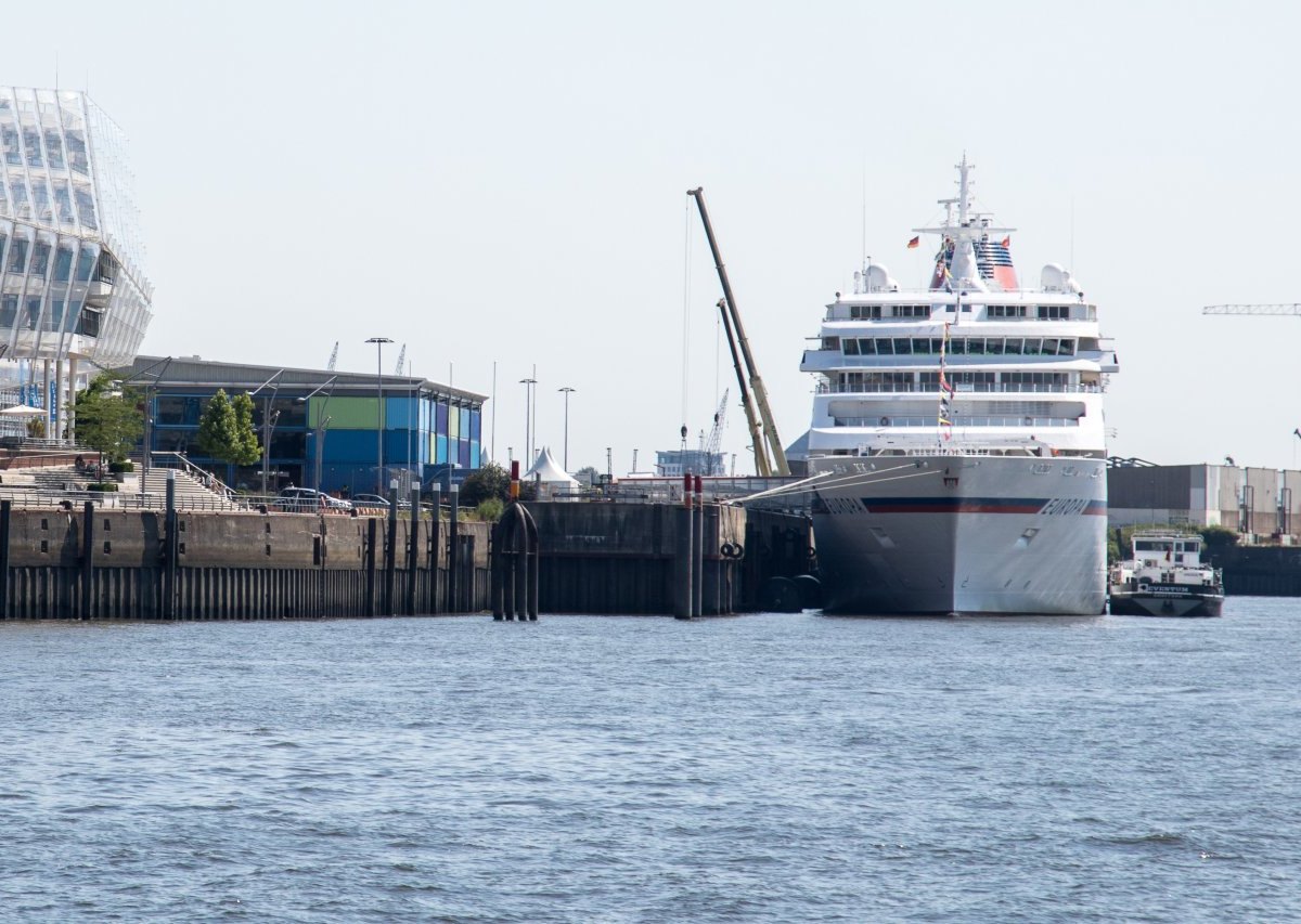 Hamburg Kreuzfahrtterminal.jpg