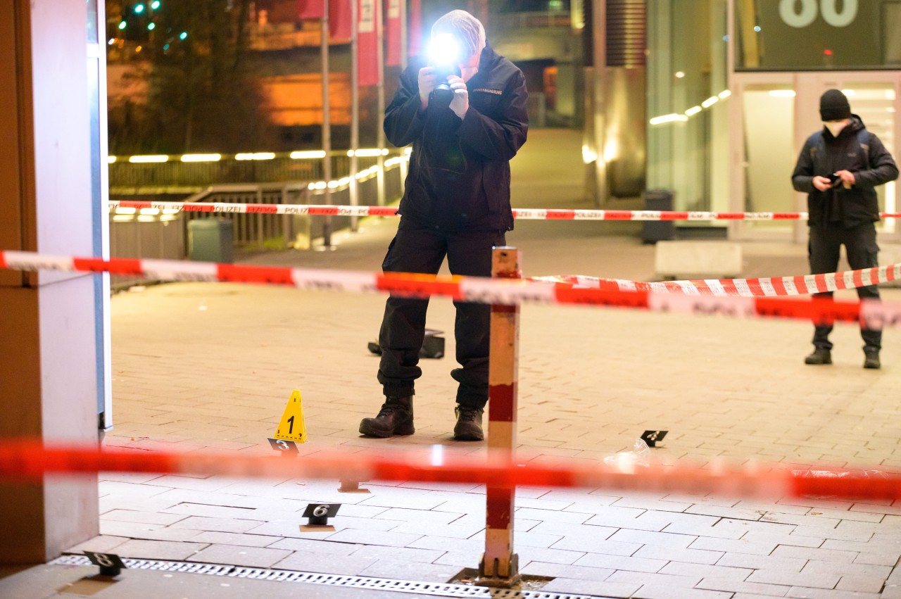 Nicht nur vor dem Phoenixcenter in Hamburg Harburg kam es zu einer Messerattacke.