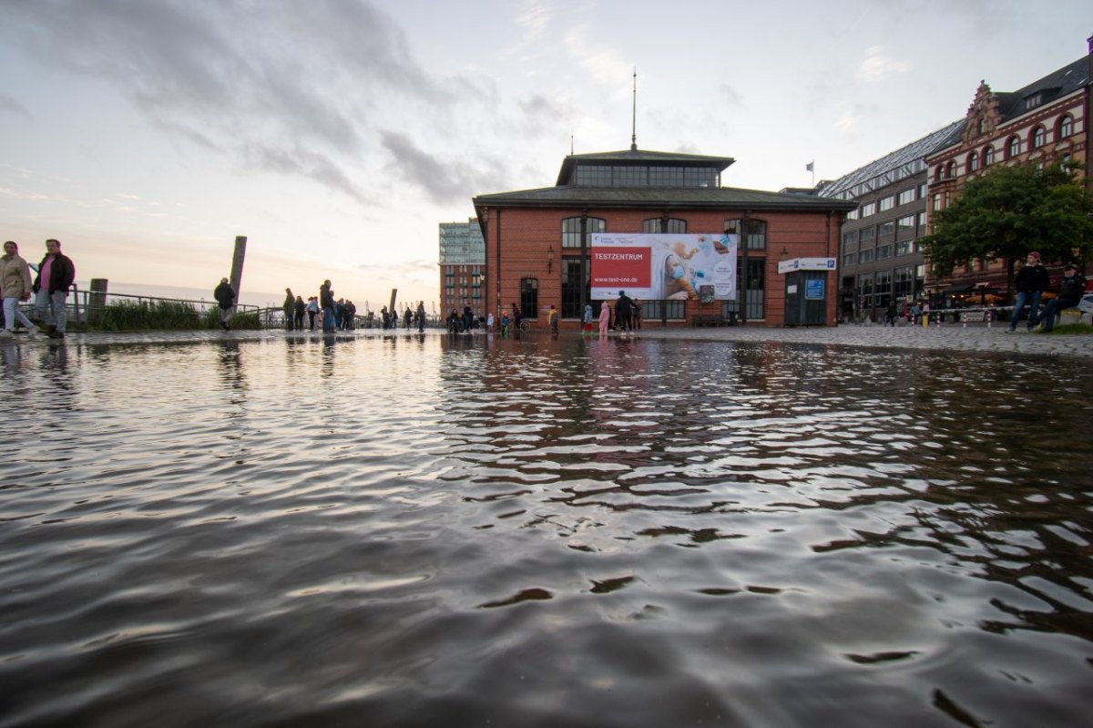 Hamburg Sturmflut.jpg