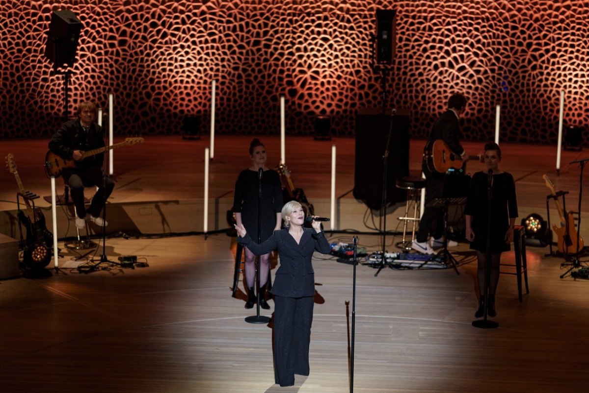 Ina Müller Inas Nacht Elbphilharmonie Konzert Akustik Saal Johannes Oerding Konzert