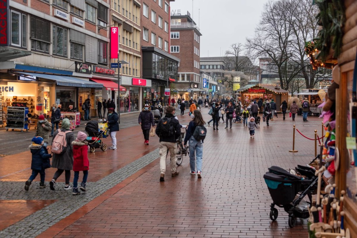 Kiel Ellerbek Wellingsorf Schwanenseepark Weihnachtsmänner Motorrad