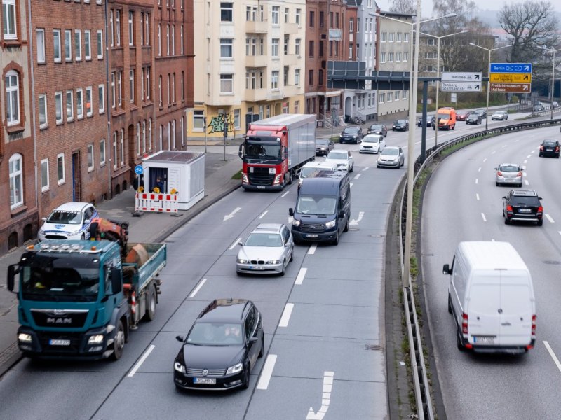 Kiel Stadt Menschen Einwohner Autos Vitronic Blitzer Facebook