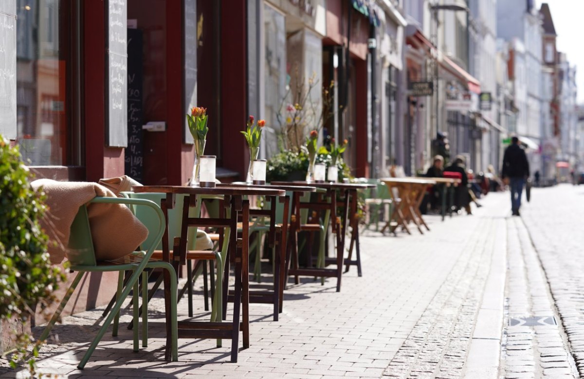 Lübeck Restaurant Ostsee Lübecker Hanse Corona Zettel Regeln 2G 3G Facebook Schleswig-Holstein