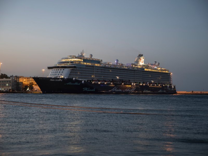 Mein Schiff.jpg