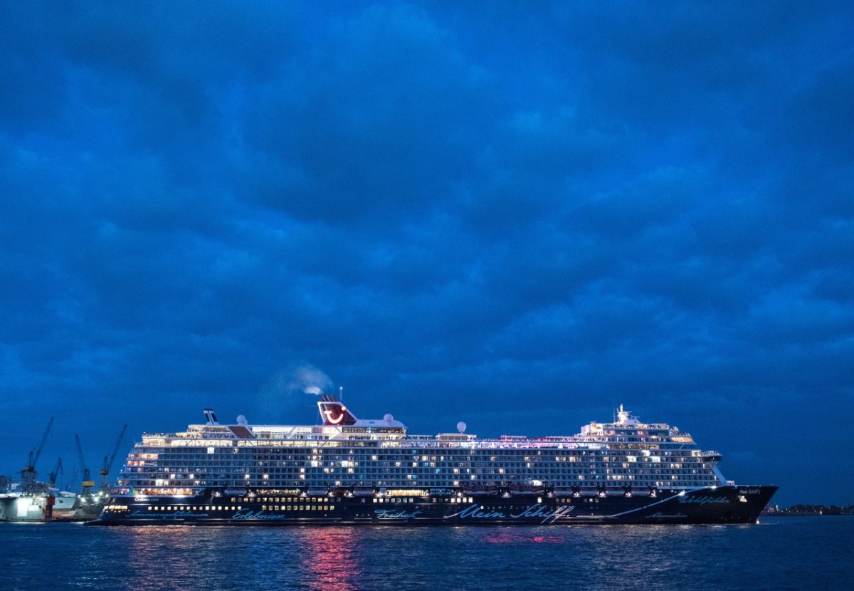 Mein Schiff.jpg