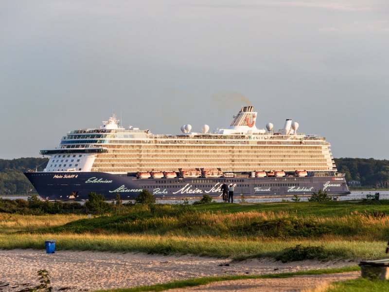 Mein Schiff 4.jpg