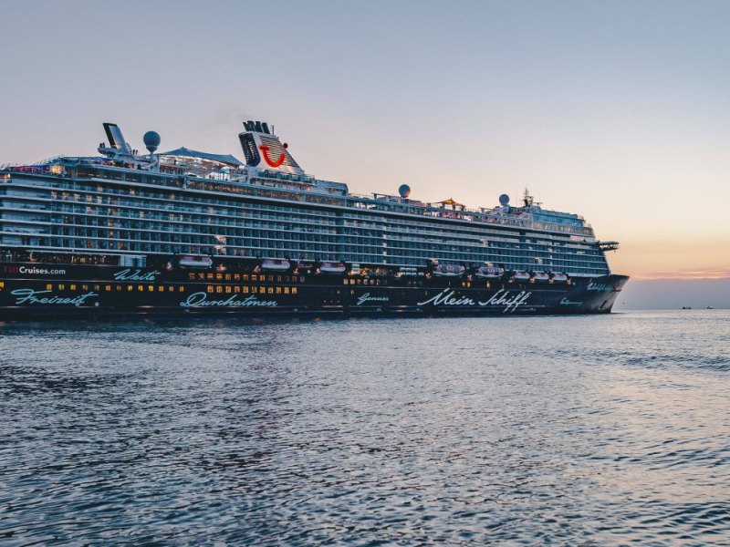 Mein Schiff.jpg