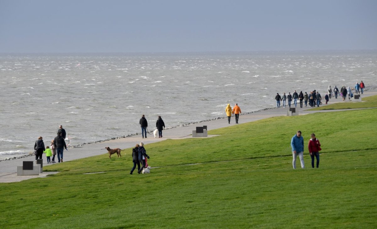 Nordsee Büsum Urlaub Facebook Restaurant Essen Auto Urlaub Reise voll Corona Erfahrung