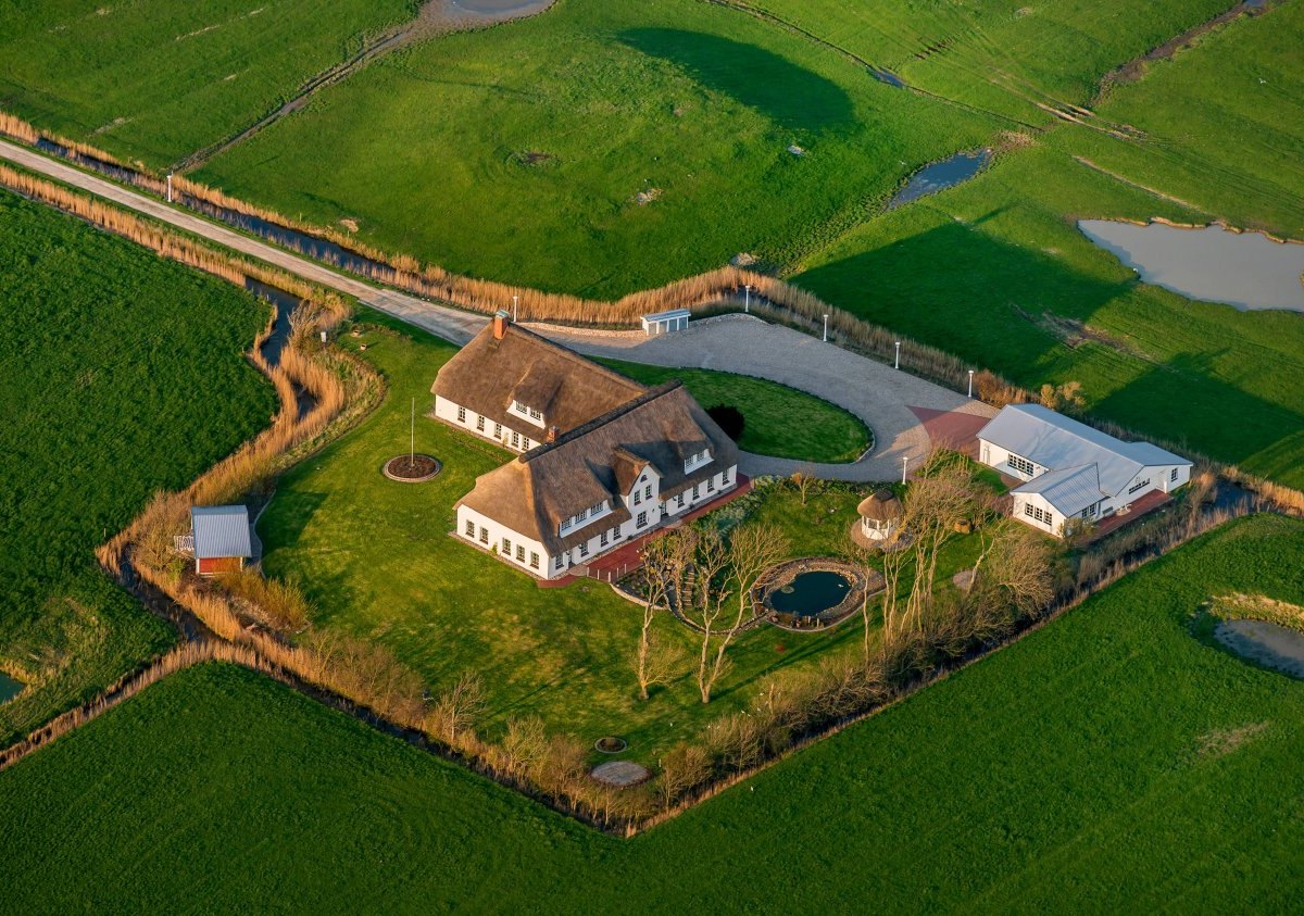 Nordsee Pellworm Hof.jpg