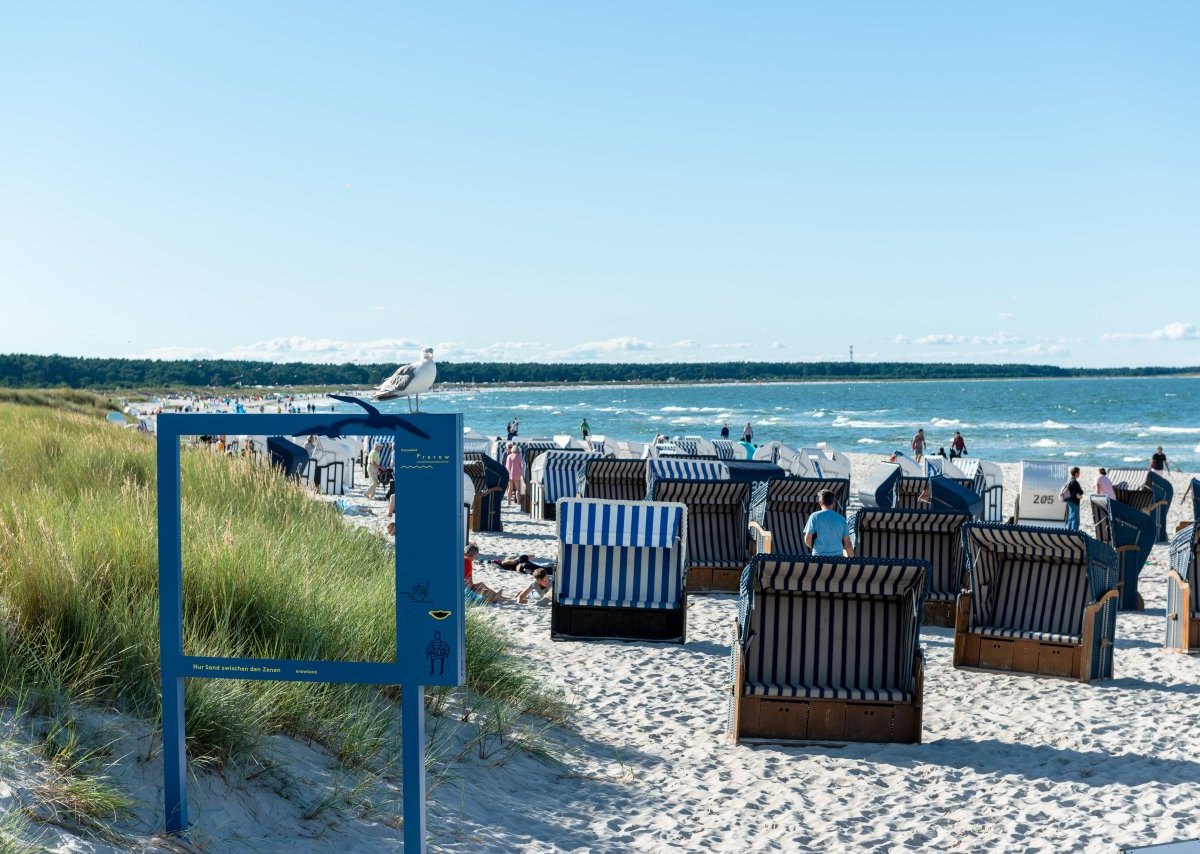 Ostsee Stralsund Devin Deviner Strand Anwohner Urlauber Rügen Bauschutt Mecklenburg Vorpommern