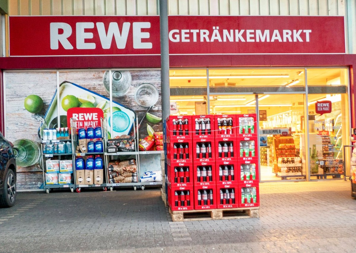 Rewe Niebüll Sylt Pfand Leergut Leergutautomat Spenden DLRG Markt