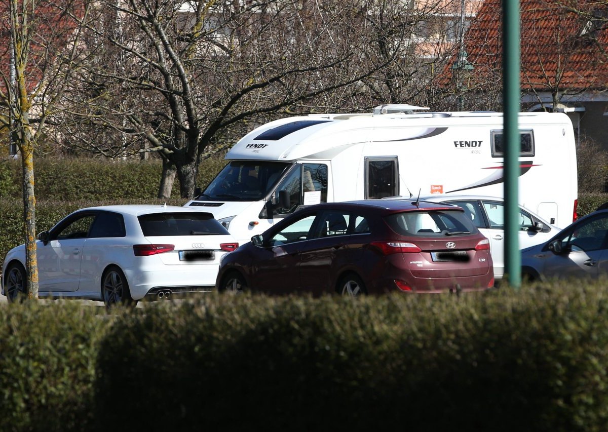 Rostock Wohnmobil Parkplatz.jpg