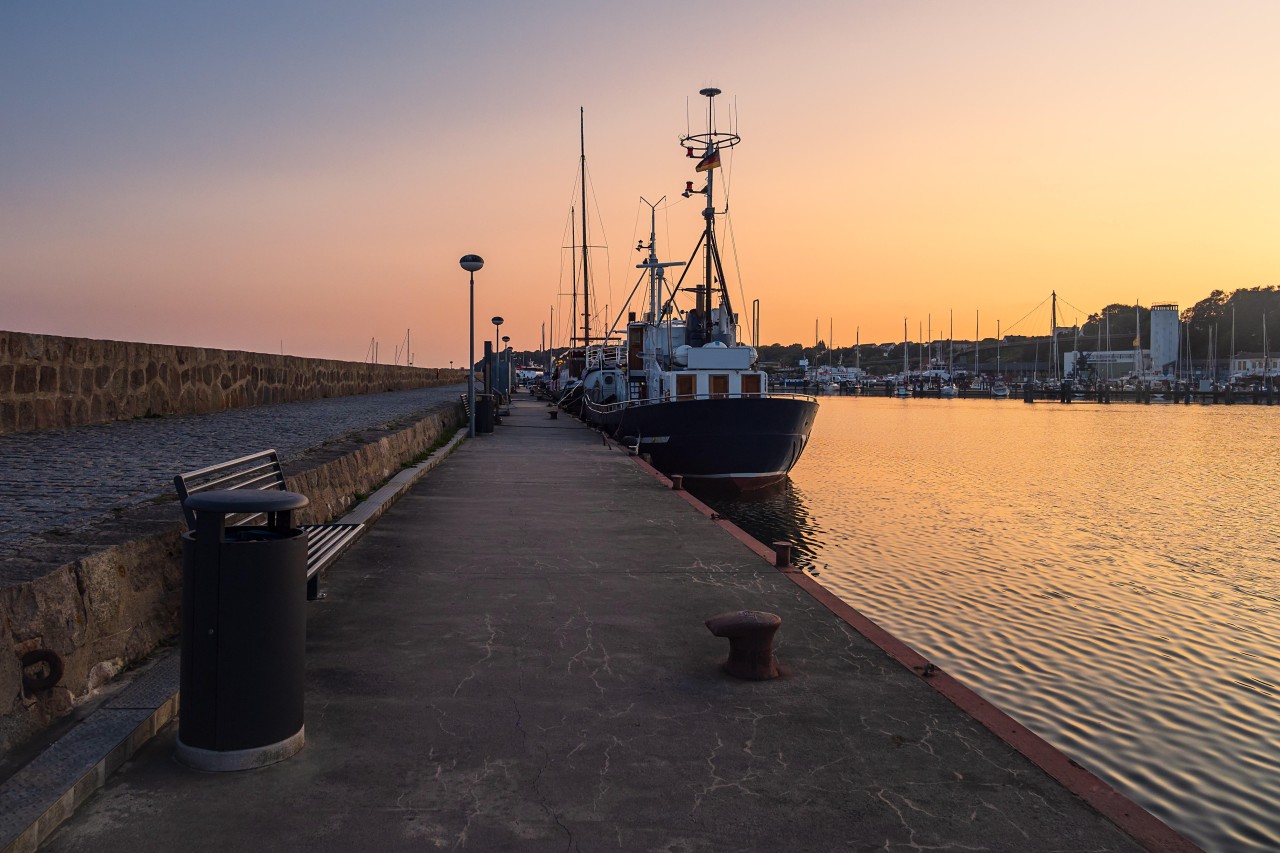 Im Hafen von Sassnitz auf Rügen gibt es momentan eine luxuriöse Sehenswürdigkeit zu besichtigen – fragt sich nur, wie lange. (Symbolbild)