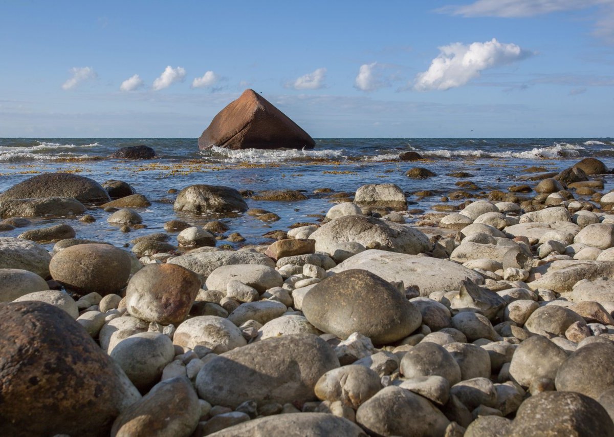 Rügen Steine.jpg