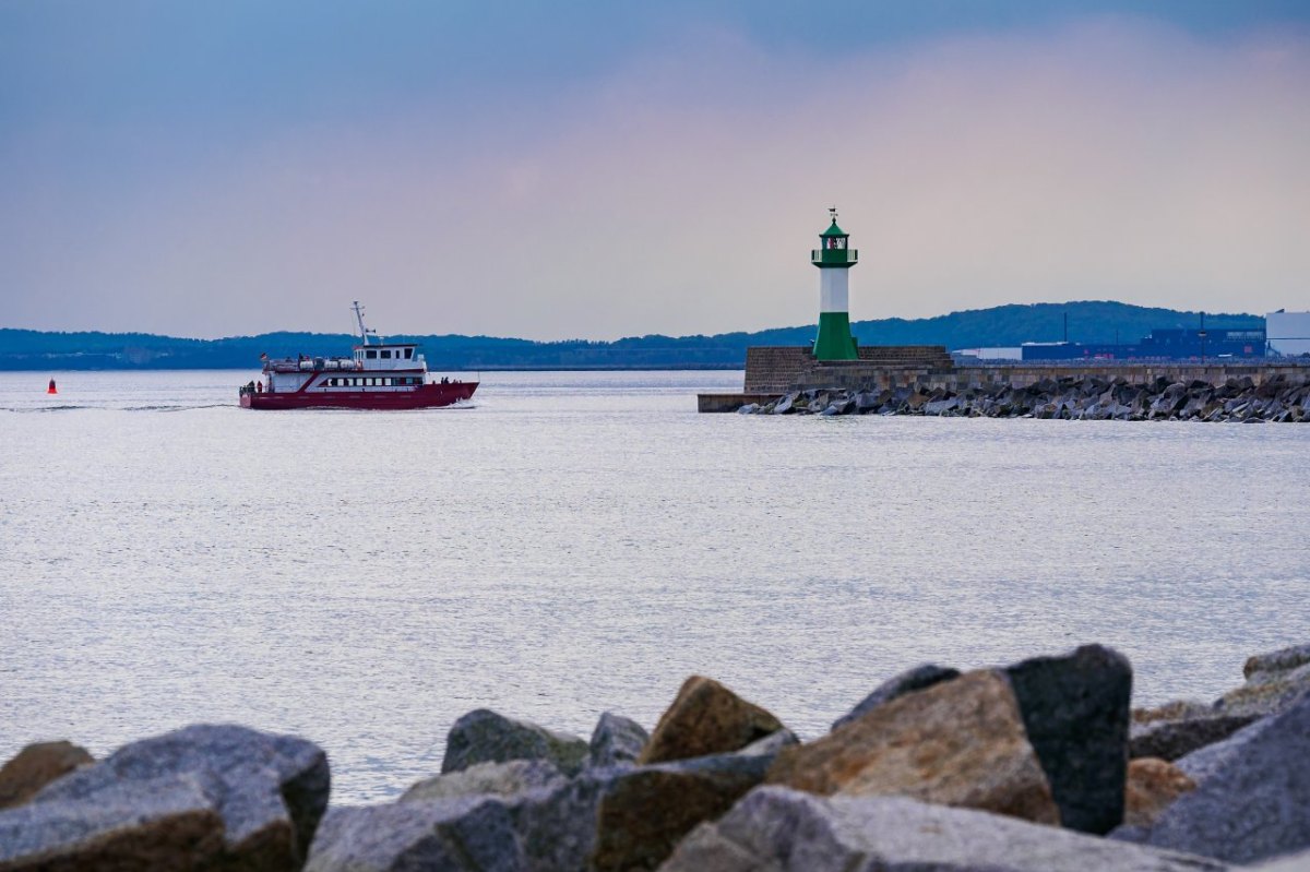 Rügen Yacht Sassnitz Hafen Facebook Schiff Luxus Besucher Seenotretter