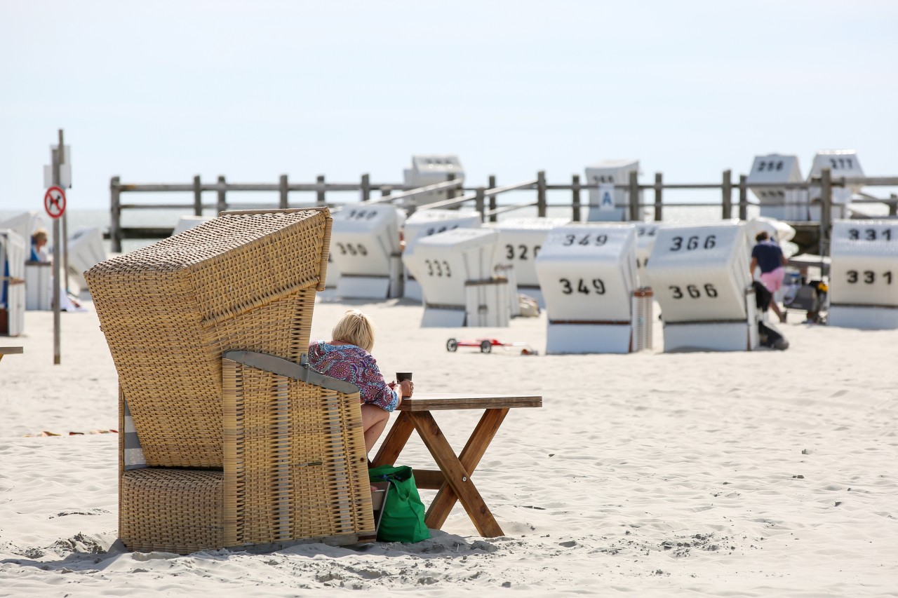 In Sankt Peter-Ording tummeln sich wieder viele Touristen.