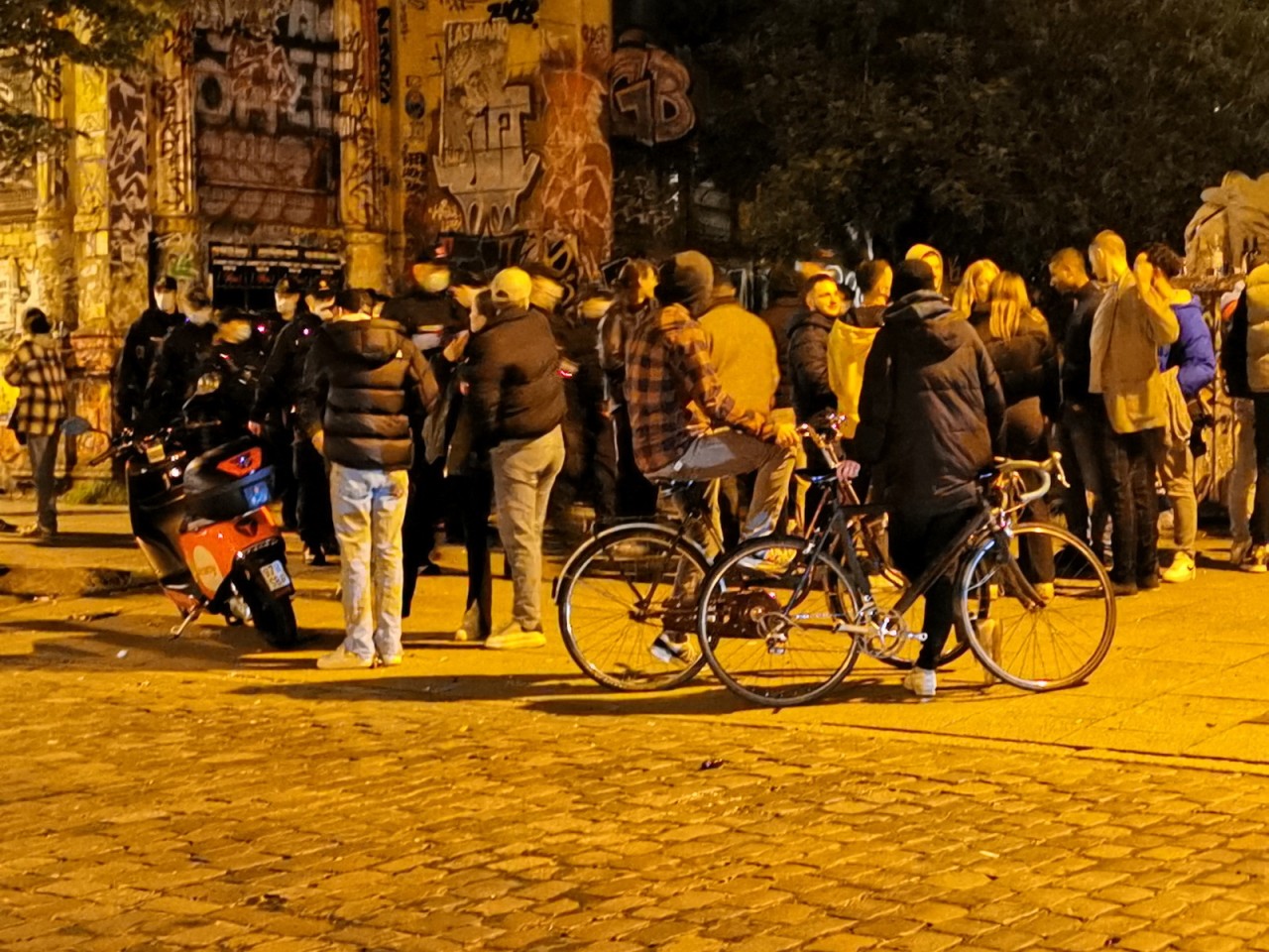 Viel los trotz Corona in der Sternschanze in Hamburg