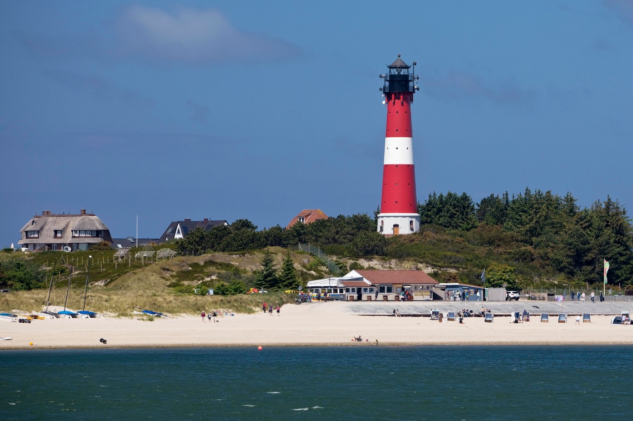 In den letzten Monaten mussten auf Sylt schon einige Gastronomie-Betriebe und Institutionen weichen. Jetzt gehen die traurigen Nachrichten weiter.