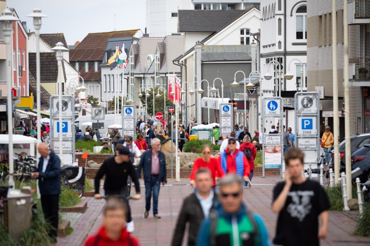 Sylt Insel Fußgängerzone Brötchen Facebook Strand Corona Abend Raffelhüschen