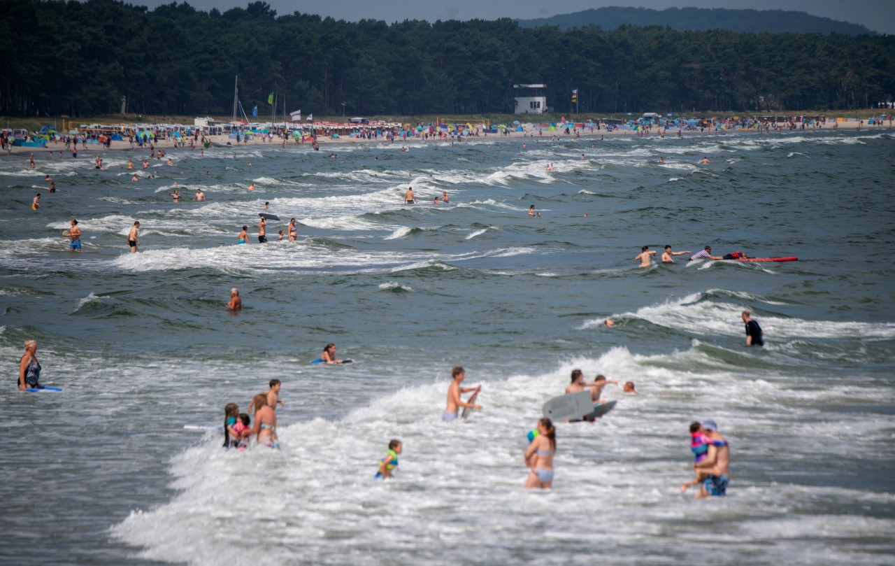 Immer auf die Wertsachen zu achten stresst – in der Lübecker Bucht ist damit jetzt Schluss