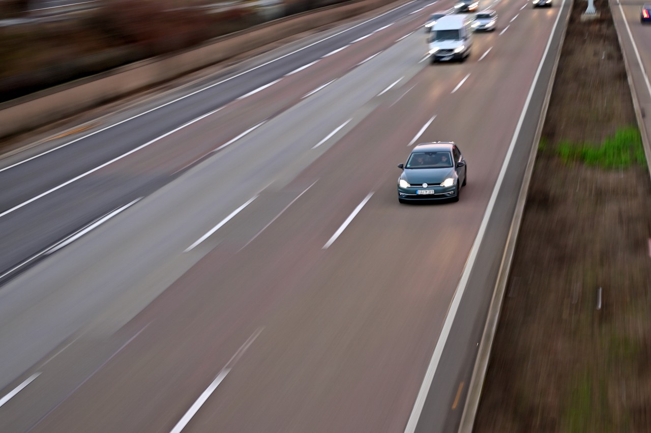 Die Polizei stoppte den Raser auf der Autobahn auf Usedom (Symbolfoto).   