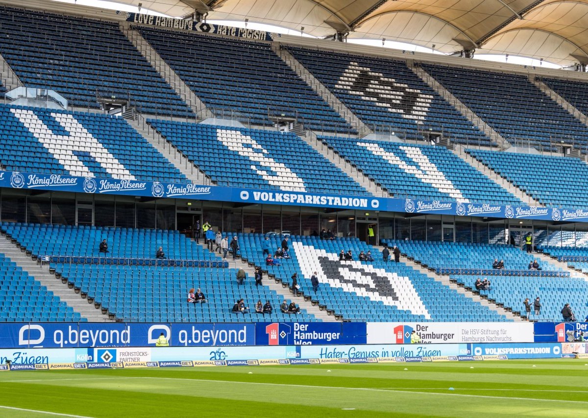 Volksparkstadion.jpg