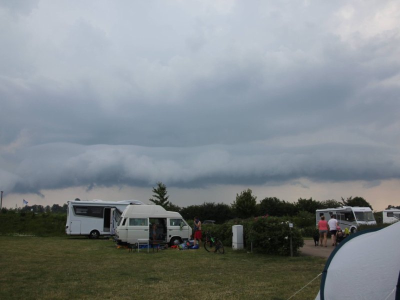 Wetter in Schleswig-Holstein Hitzewelle Hamburg Elbe Halligen Flensburg Sturmböen