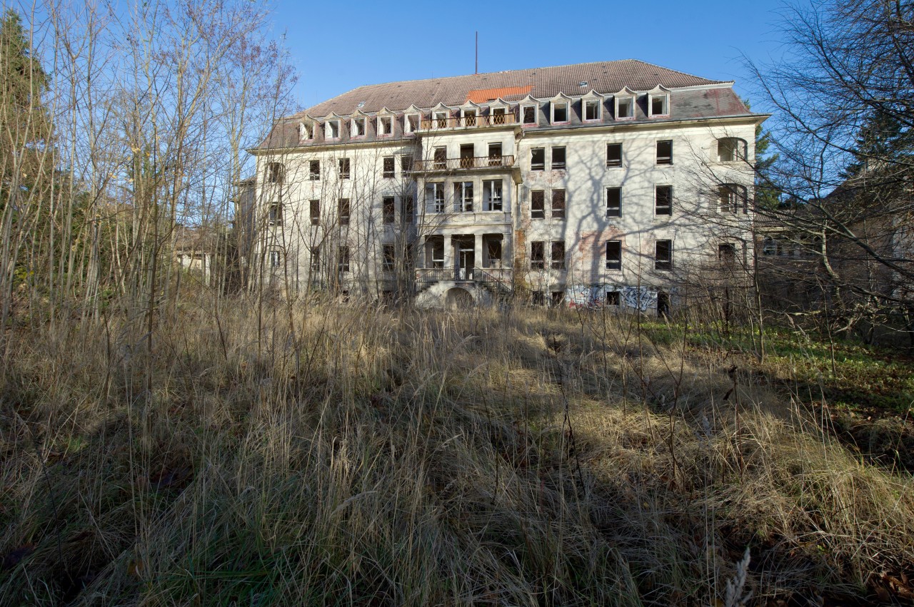 In dieser verfallenen Parkanlage auf Usedom soll ein riesiges Bauvorhaben entstehen.