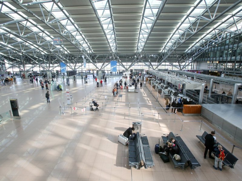 hamburg flughafen.jpg
