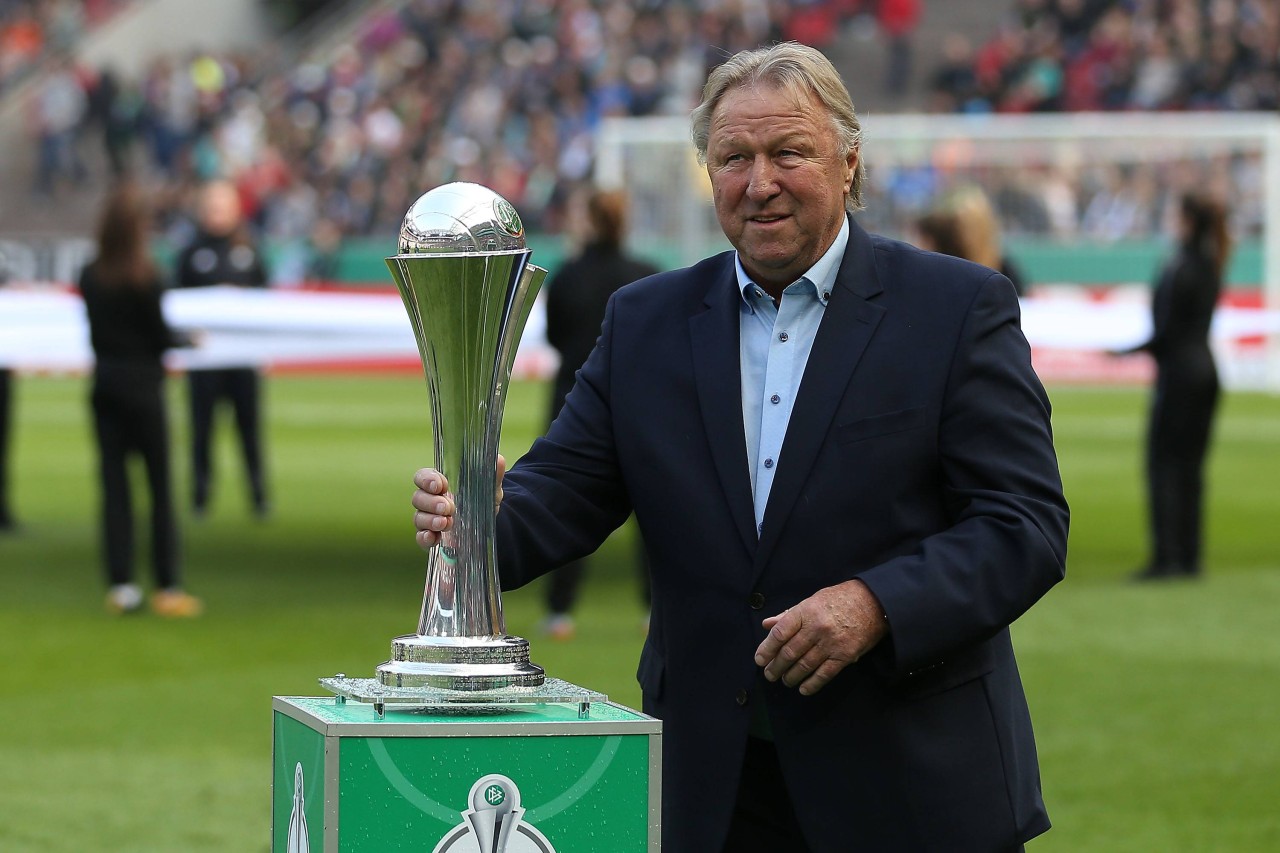 Horst Hrubesch ist bereit für den HSV.