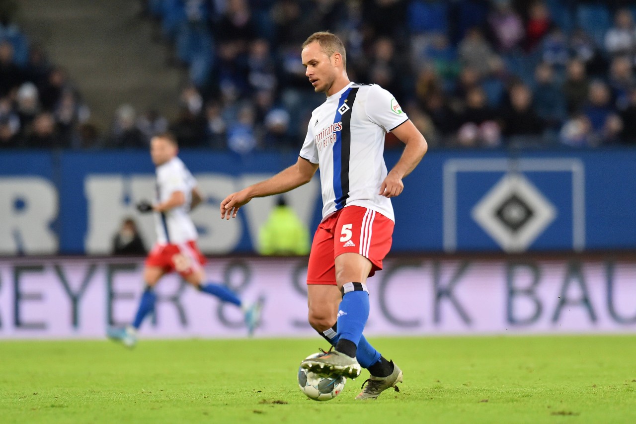 Seltener Anblick in dieser Saison: Ewerton für den HSV am Ball. 