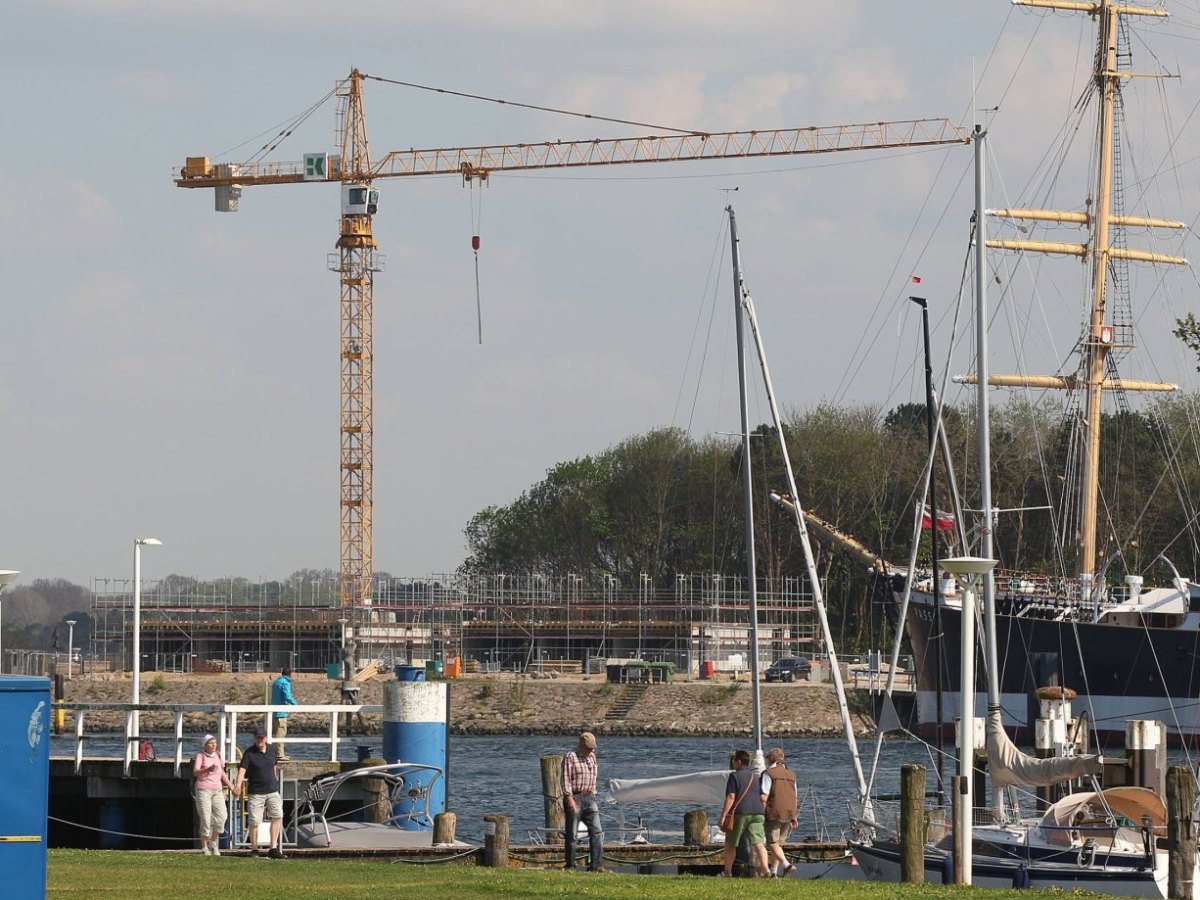 Bauarbeiten Ostsee Priwall Waterfront.jpg