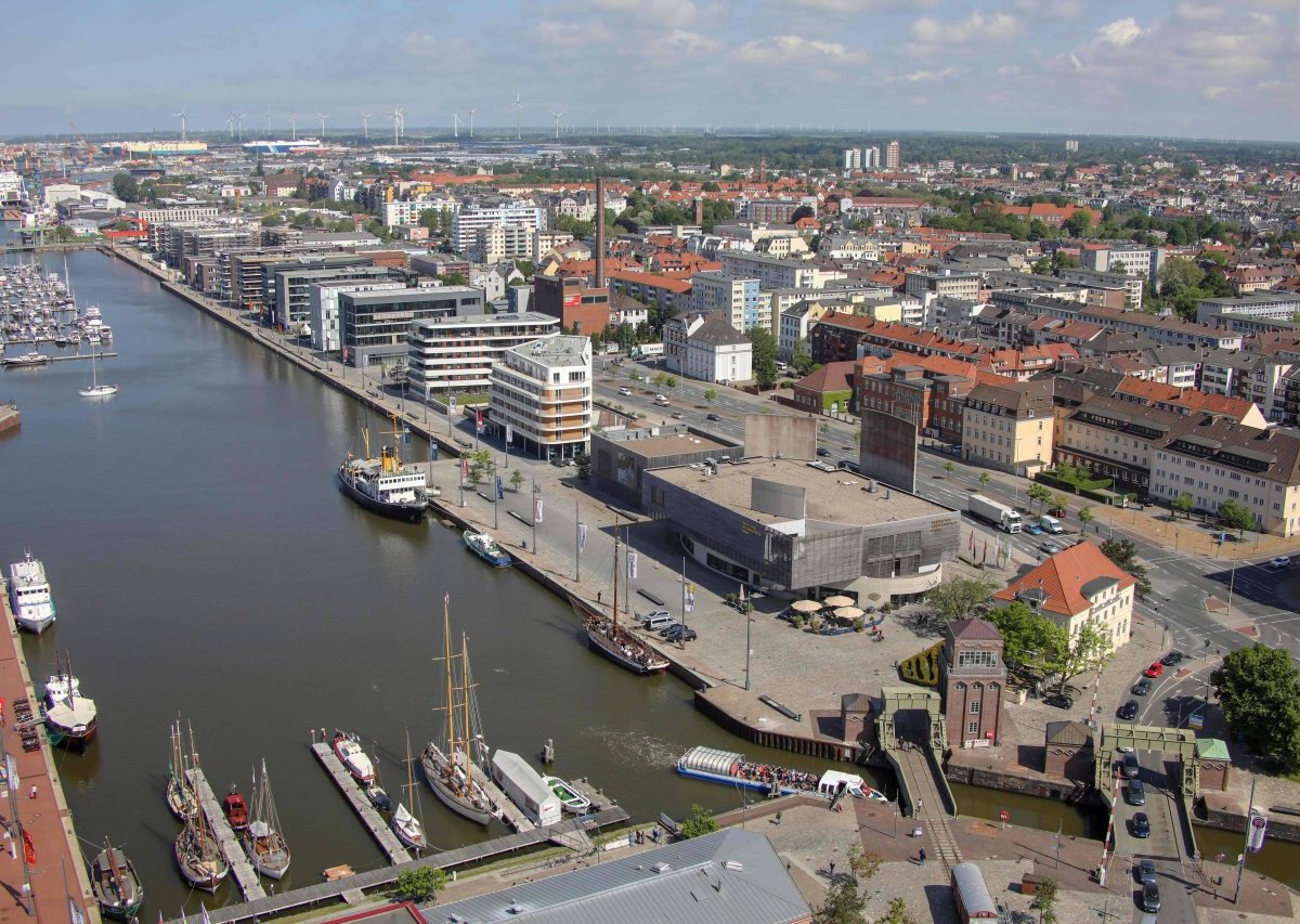 Bremerhaven Leiche Koffer.jpg