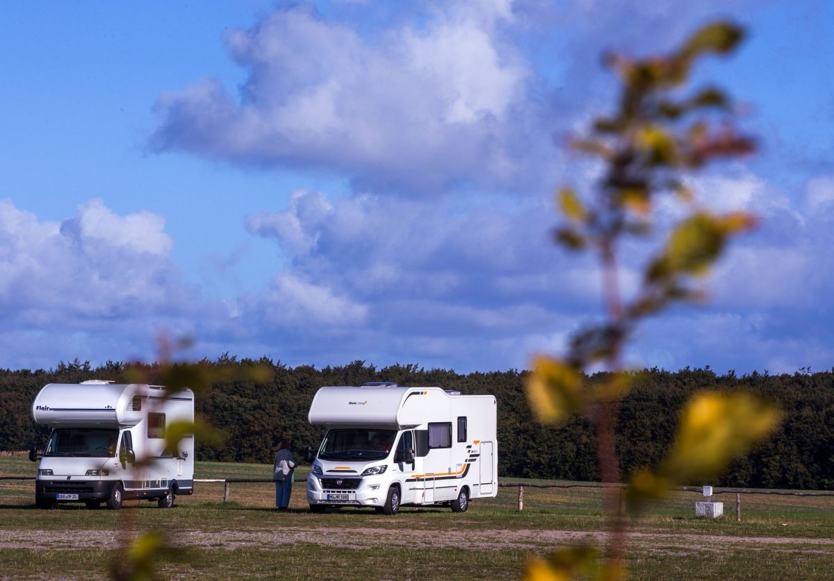 Camping Campingplatz Corona Hamburg Mecklenburg-Vorpommern Deutschland Italien Kroatien Nacht Stellplatz Caravan