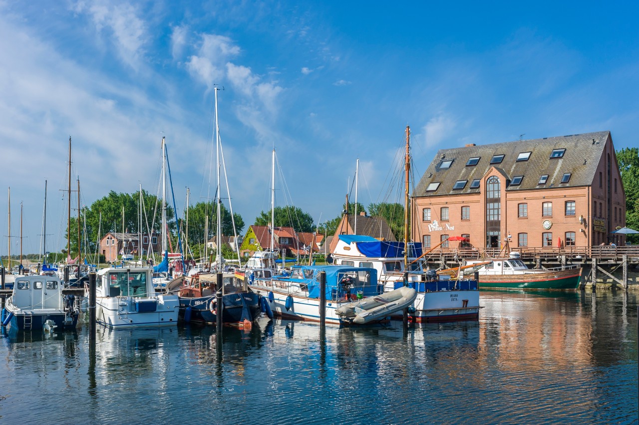 Am beschaulichen Hafen von Orth wird die Serie gedreht. 