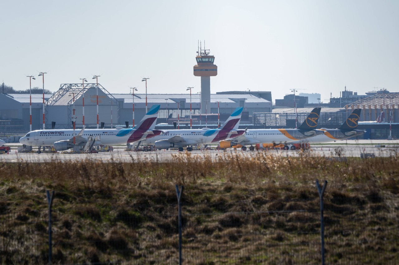 Hamburg: Schock am Flughafen nach Leichenfund.