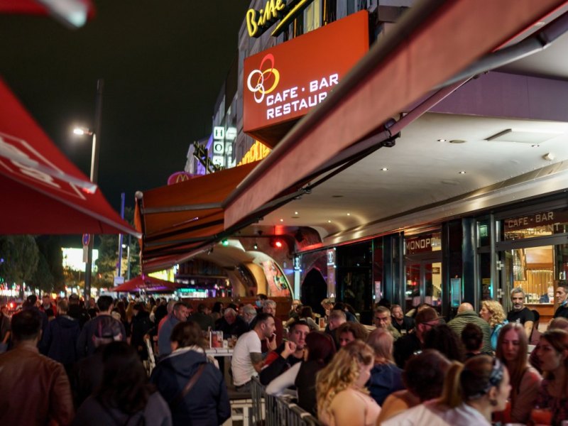 Hamburg St Pauli Bar Corona Ausbruch Kiez 2G 3G