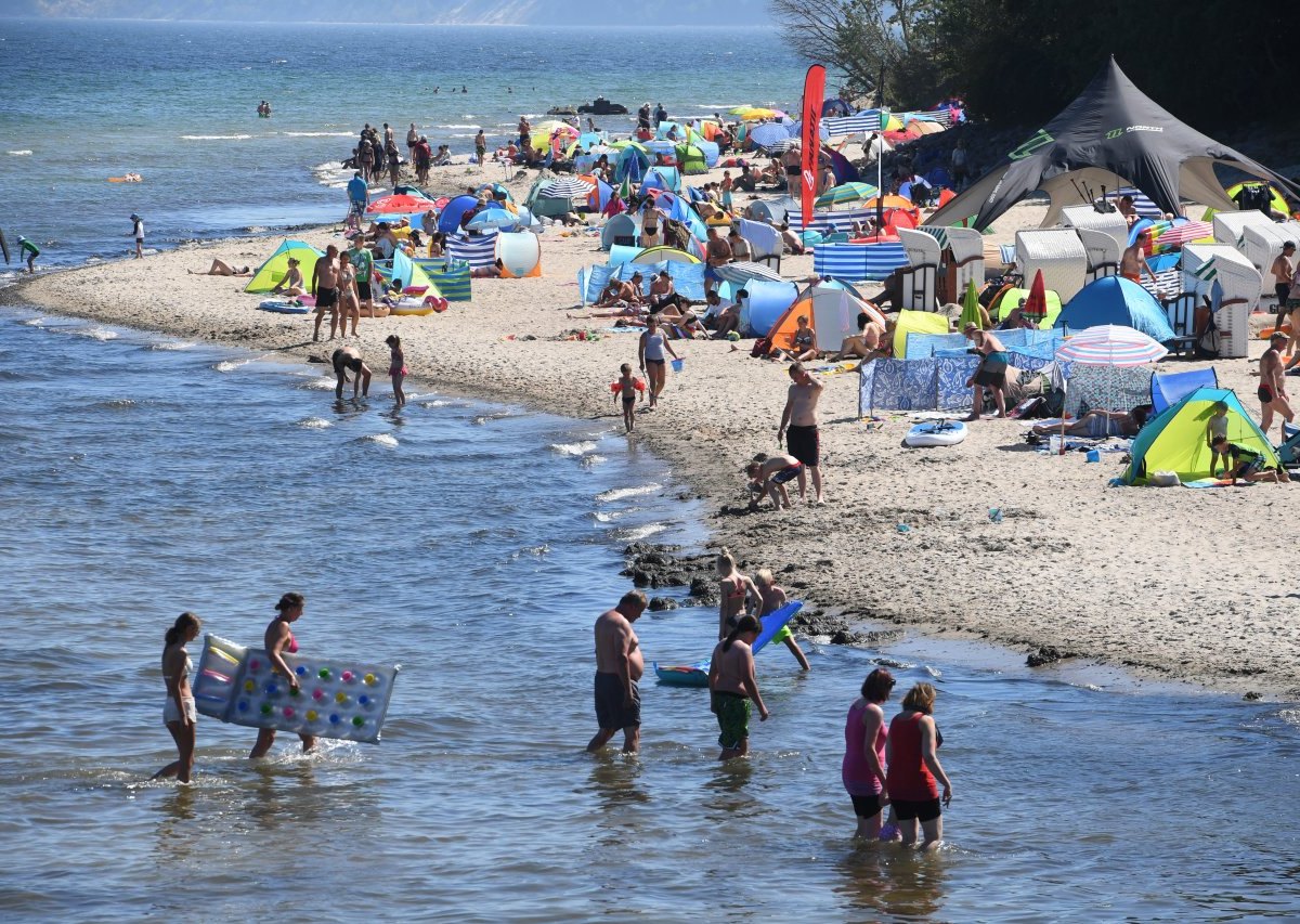Rügen Ostsee Göhren Mecklenburg-Vorpommern Usedom Weltrekord Guinness Wassertreten Rekord