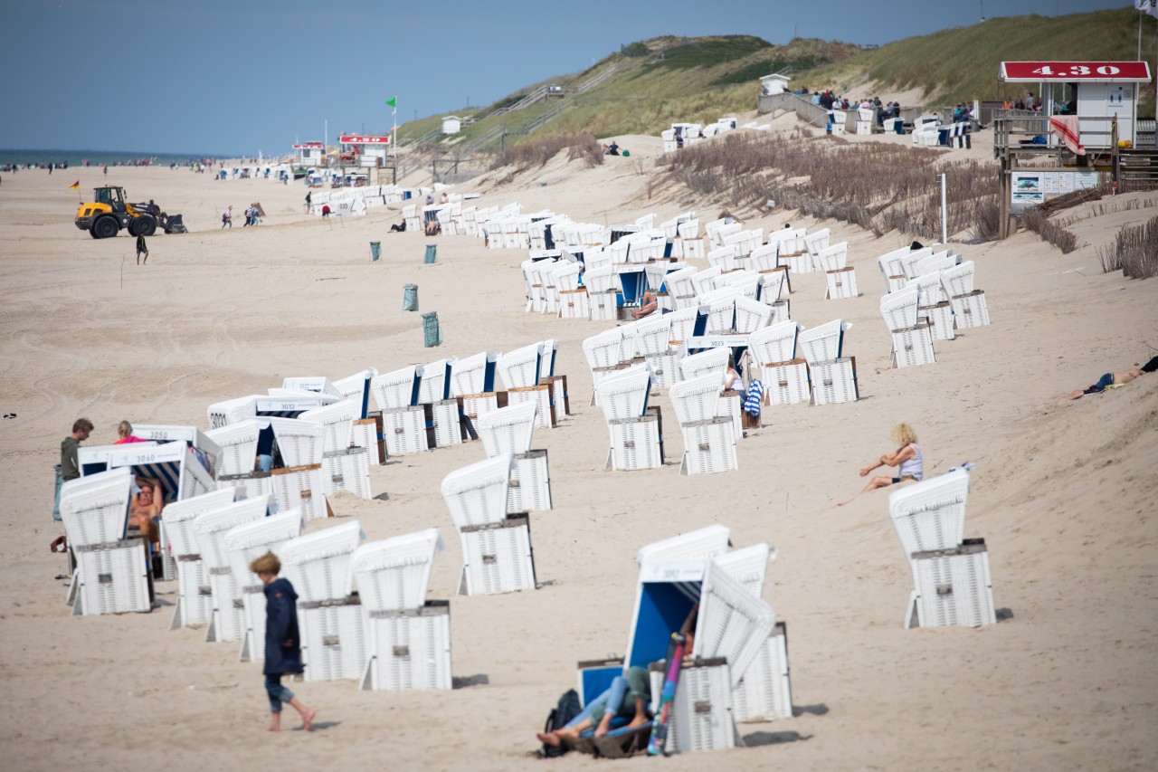 Urlauber dürfen bald wieder nach Sylt – das gefällt nicht allen. 