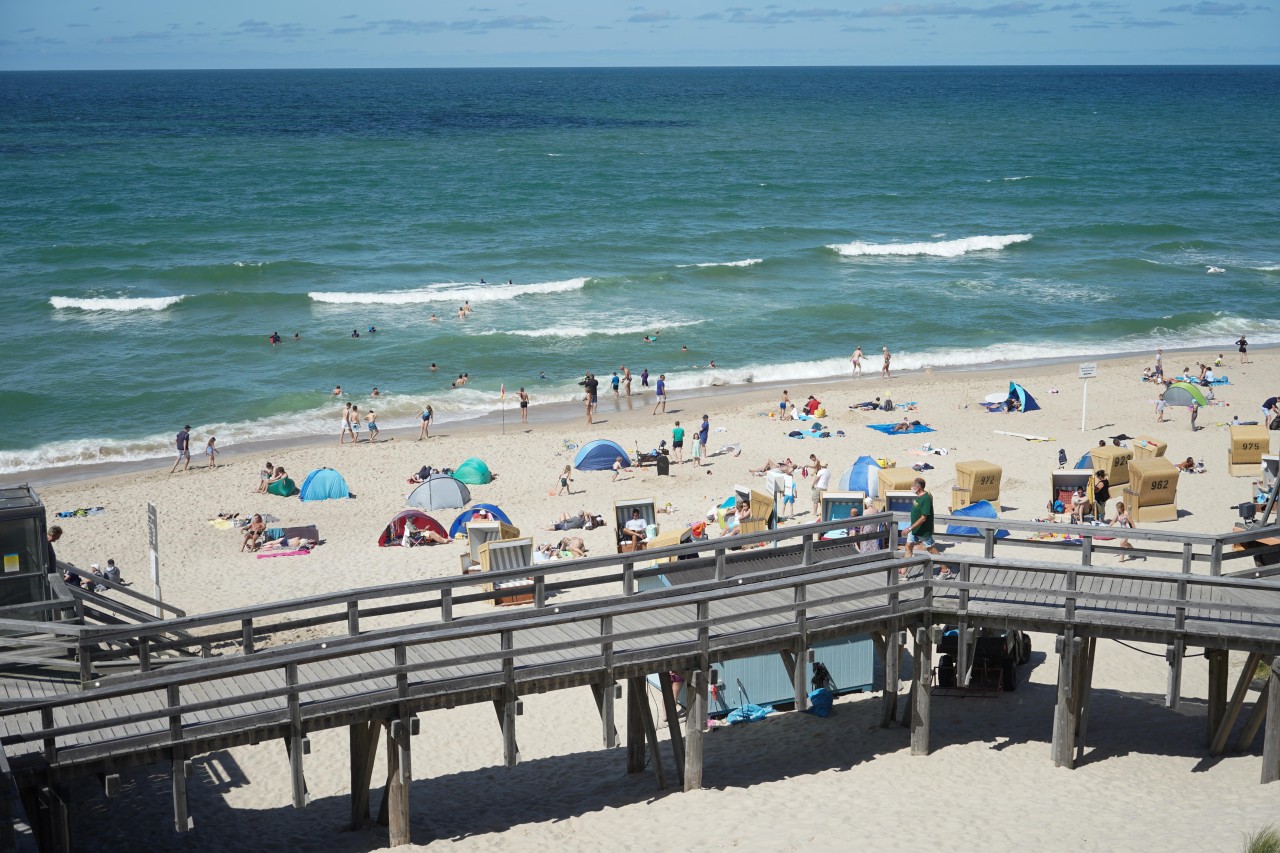 Mit den landesweiten Öffnungen in Schleswig-Holstein gehen auch neue Regelungen für Urlauber auf Sylt einher. 